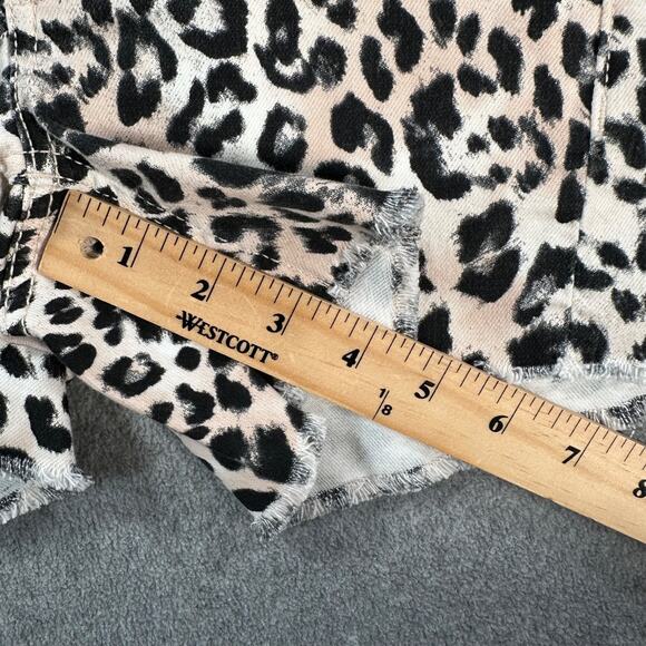 Express Shortie Mid Rise Shorts Leopard Size 00 Stretch Supersoft Cut Off - Picture 4 of 7